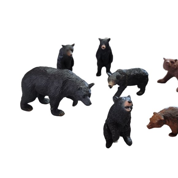 mini plastic figurine bears perfect for cake toppers, train sets, and diorama - Picture 4 of 10